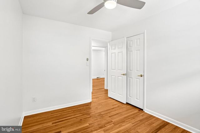 34 OAKWOOD DR, Medford, NJ 08055