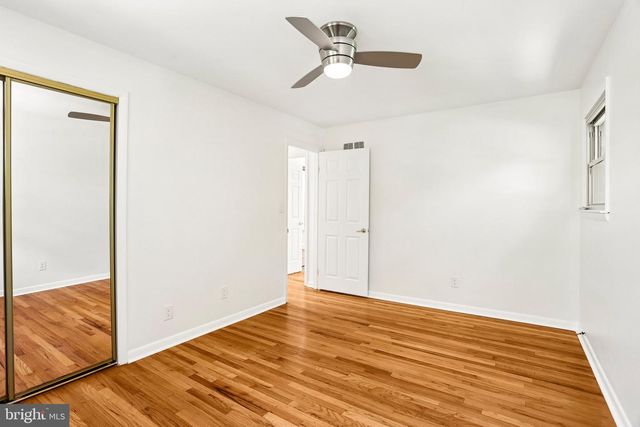 34 OAKWOOD DR, Medford, NJ 08055
