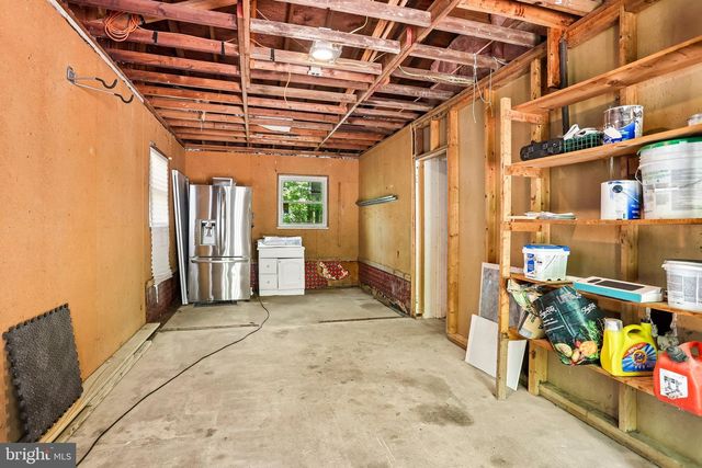 34 OAKWOOD DR, Medford, NJ 08055