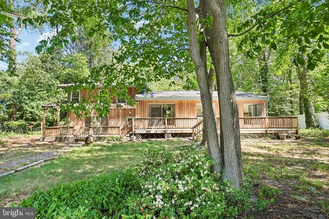 34 OAKWOOD DR, Medford, NJ 08055