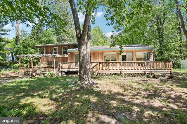 34 OAKWOOD DR, Medford, NJ 08055