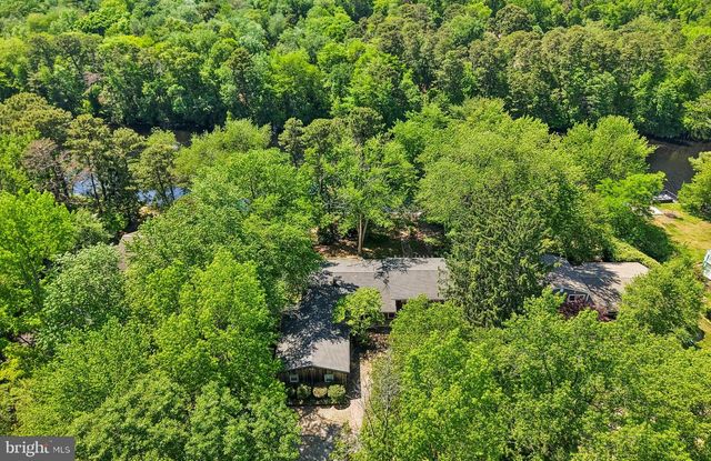 34 OAKWOOD DR, Medford, NJ 08055