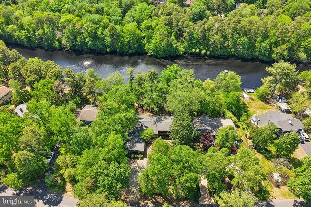 34 OAKWOOD DR, Medford, NJ 08055