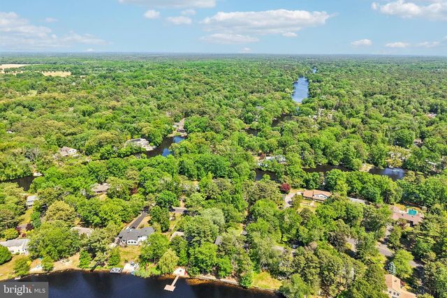34 OAKWOOD DR, Medford, NJ 08055