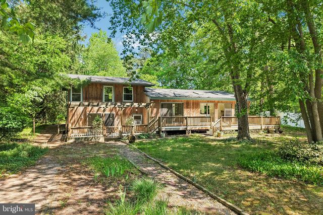 34 OAKWOOD DR, Medford, NJ 08055