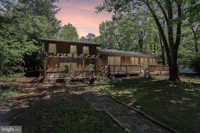 34 OAKWOOD DR, Medford, NJ 08055