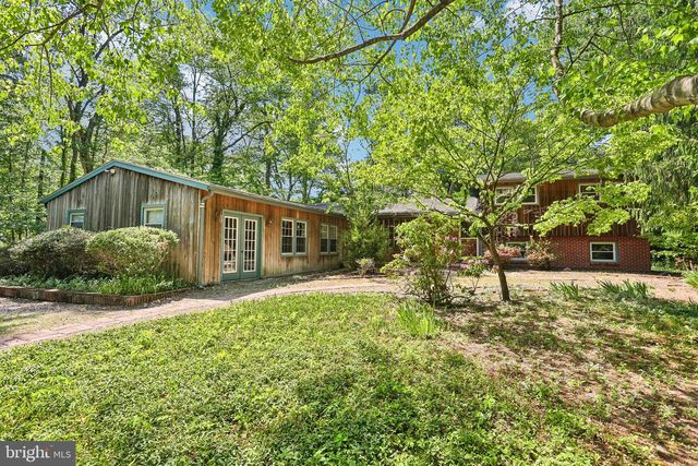 34 OAKWOOD DR, Medford, NJ 08055