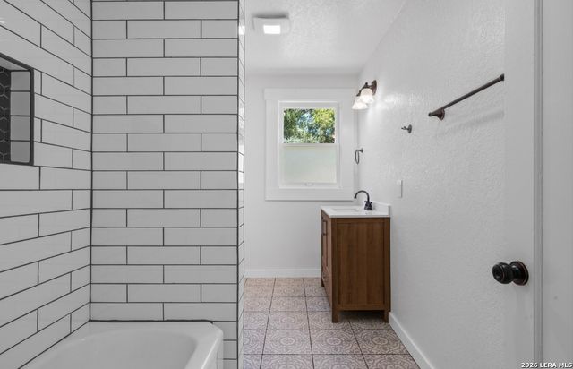 331 Furr, San Antonio, TX 78201