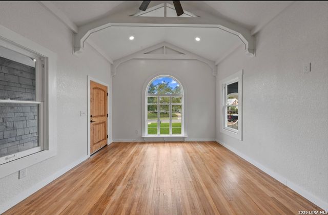 331 Furr, San Antonio, TX 78201