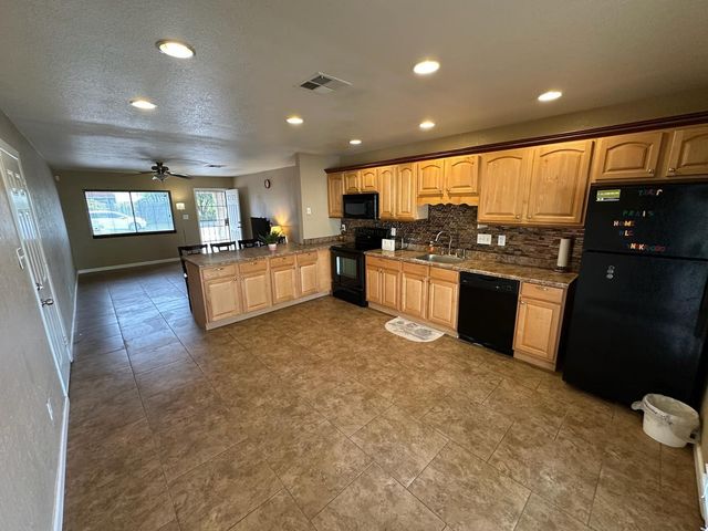 18202 N 33rd Avenue, Phoenix, AZ 85053