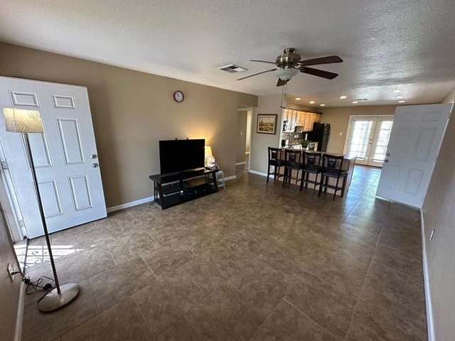 18202 N 33rd Avenue, Phoenix, AZ 85053