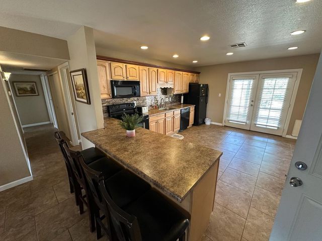 18202 N 33rd Avenue, Phoenix, AZ 85053