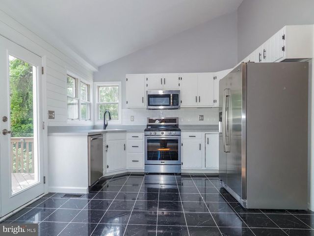 121 SEVERN WAY, Arnold, MD 21012