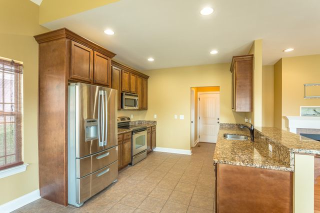 878 Windrush Loop, Chattanooga, TN 37421