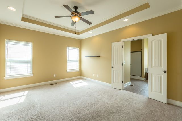 878 Windrush Loop, Chattanooga, TN 37421