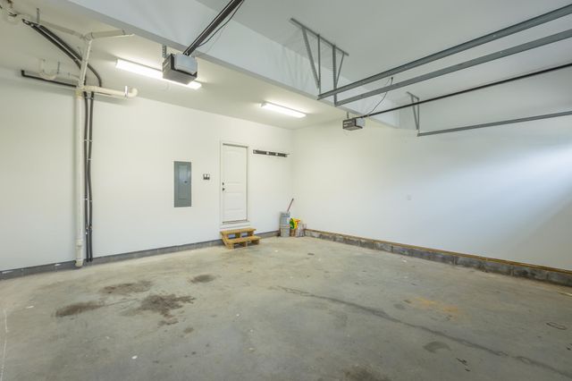878 Windrush Loop, Chattanooga, TN 37421