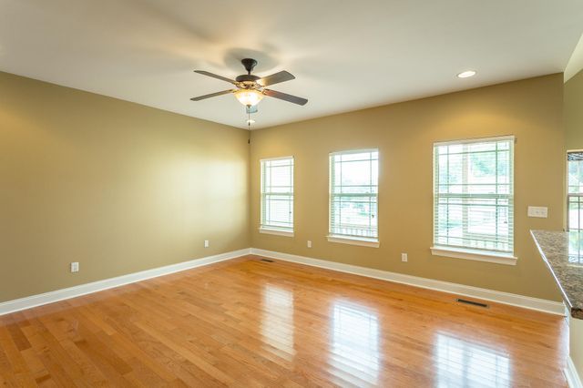 878 Windrush Loop, Chattanooga, TN 37421