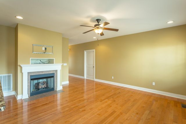 878 Windrush Loop, Chattanooga, TN 37421