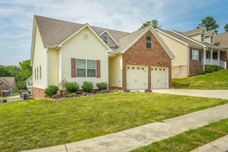 878 Windrush Loop, Chattanooga, TN 37421