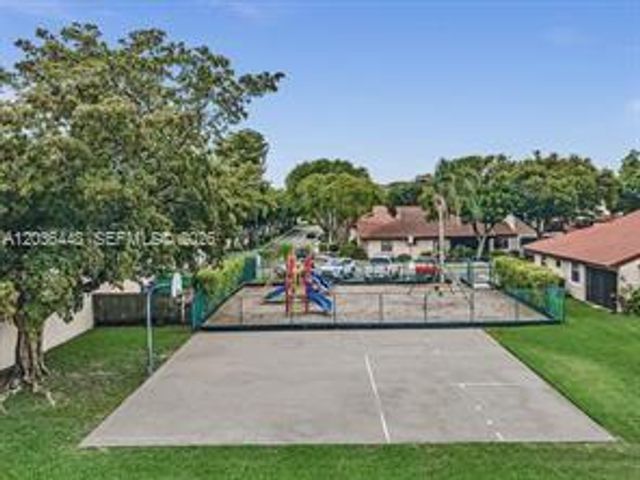 9281 W Sunrise Boulevard, Plantation, FL 33322