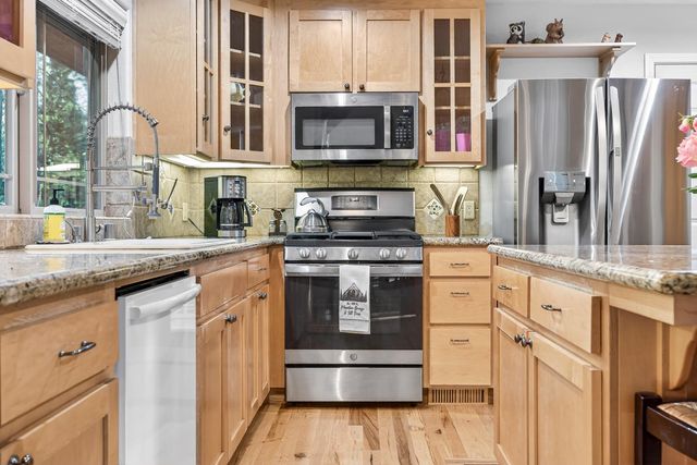 1660 Columbia Way, Arnold, CA 95223