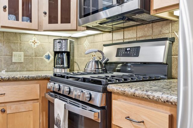 1660 Columbia Way, Arnold, CA 95223