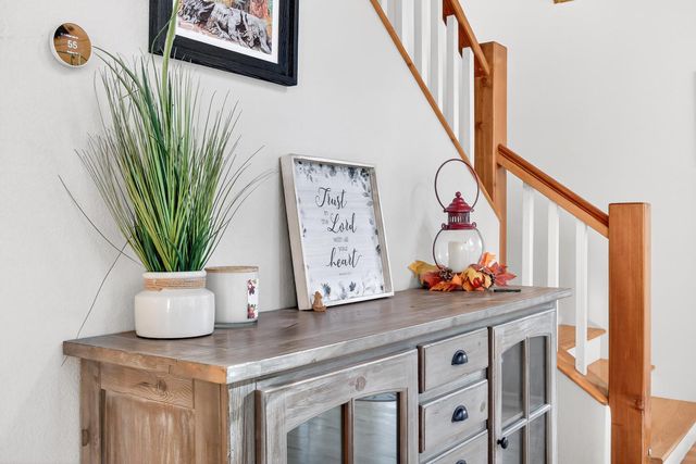 1660 Columbia Way, Arnold, CA 95223