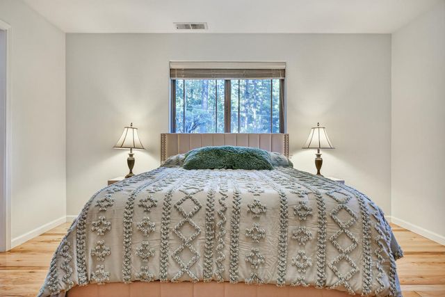 1660 Columbia Way, Arnold, CA 95223