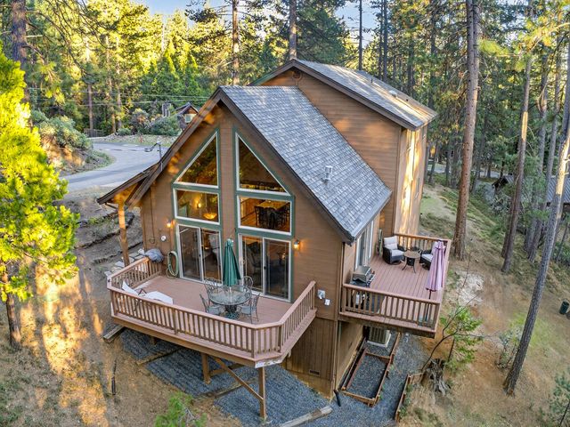 1660 Columbia Way, Arnold, CA 95223