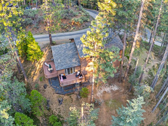 1660 Columbia Way, Arnold, CA 95223