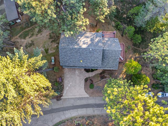 1660 Columbia Way, Arnold, CA 95223