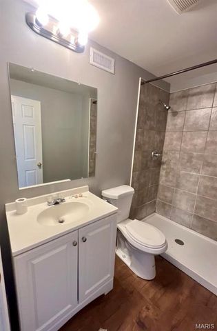750 Robinwood Drive, Florissant, MO 63033