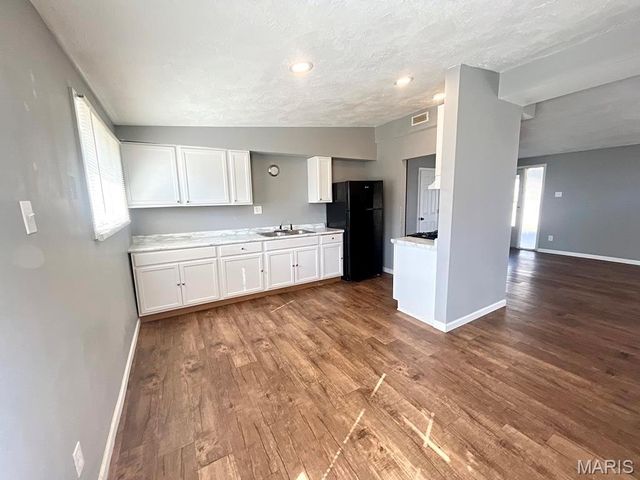 750 Robinwood Drive, Florissant, MO 63033