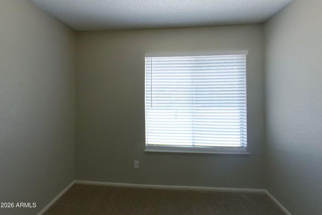 1628 E SAINT ANNE Avenue, Phoenix, AZ 85042
