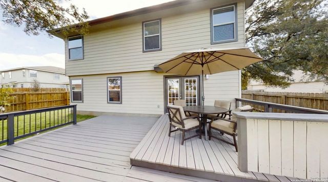 8903 Scarlet Crk, Universal City, TX 78148