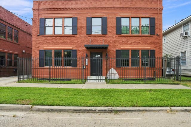 6827 Avenue C A, Houston, TX 77011