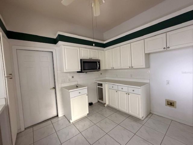 1109 MONTEREY LANE, Lady Lake, FL 32159