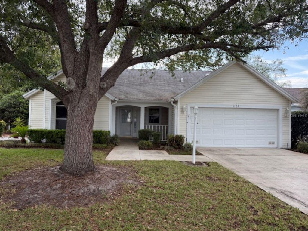 1109 MONTEREY LANE, Lady Lake, FL 32159