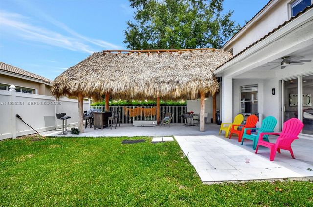 8879 Chestnut Ridge Way, Boynton Beach, FL 33473