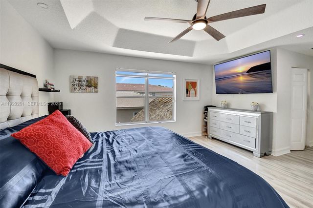 8879 Chestnut Ridge Way, Boynton Beach, FL 33473