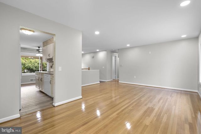 17408 REDLAND RD, Rockville, MD 20855