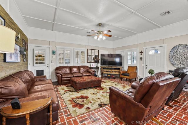 7252 Sunset Circle, Kingston, OK 73439