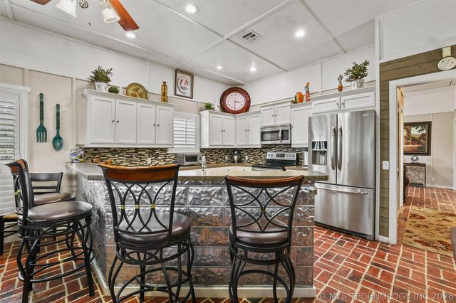 7252 Sunset Circle, Kingston, OK 73439