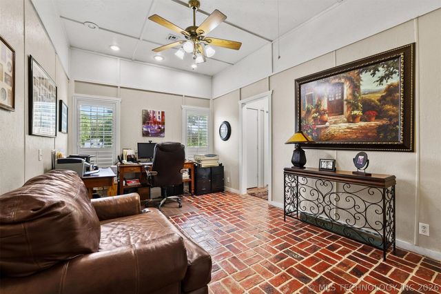 7252 Sunset Circle, Kingston, OK 73439