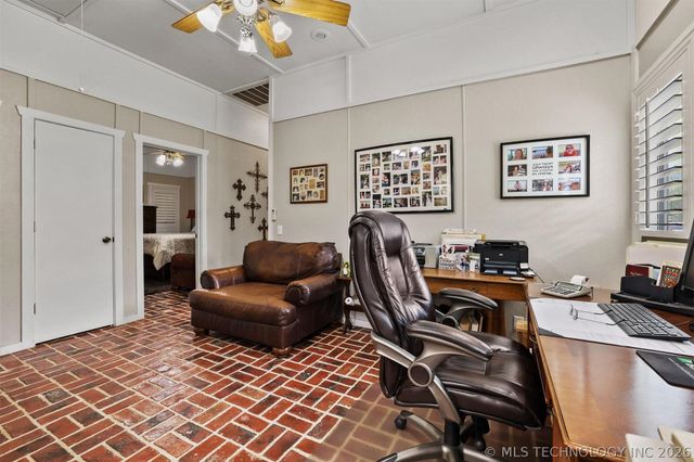 7252 Sunset Circle, Kingston, OK 73439