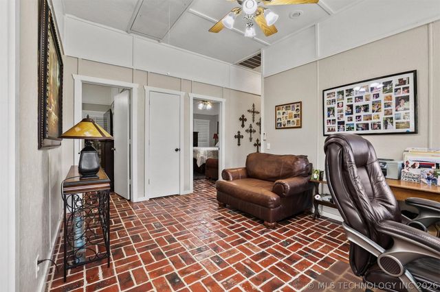 7252 Sunset Circle, Kingston, OK 73439