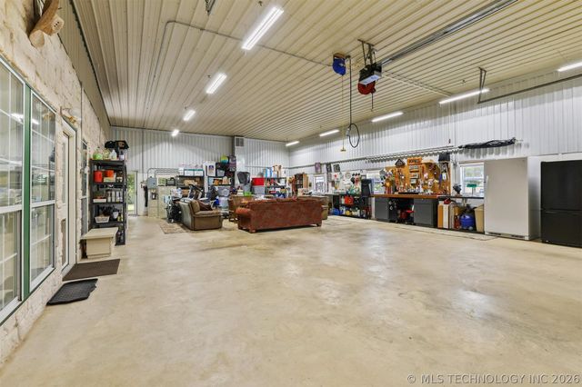 7252 Sunset Circle, Kingston, OK 73439