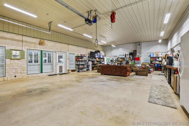 7252 Sunset Circle, Kingston, OK 73439