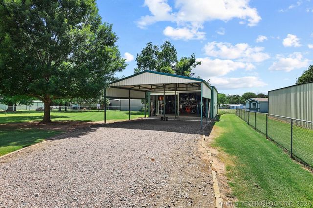 7252 Sunset Circle, Kingston, OK 73439