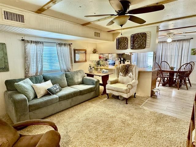 289 Ballard ST, Tow, TX 78672